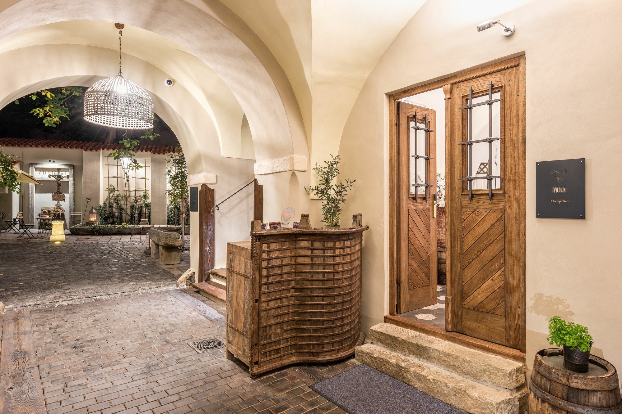 Aparthotel Mooo By The Castle Prague